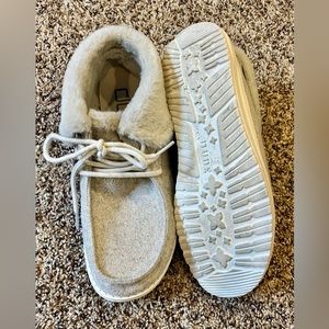 Hey Dudes Women’s size 7.  $15